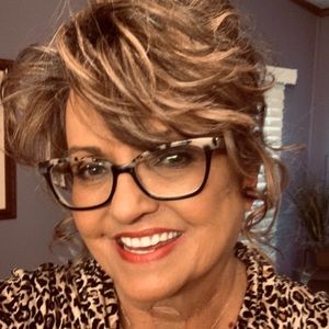 Meet your Posher, Jeanette